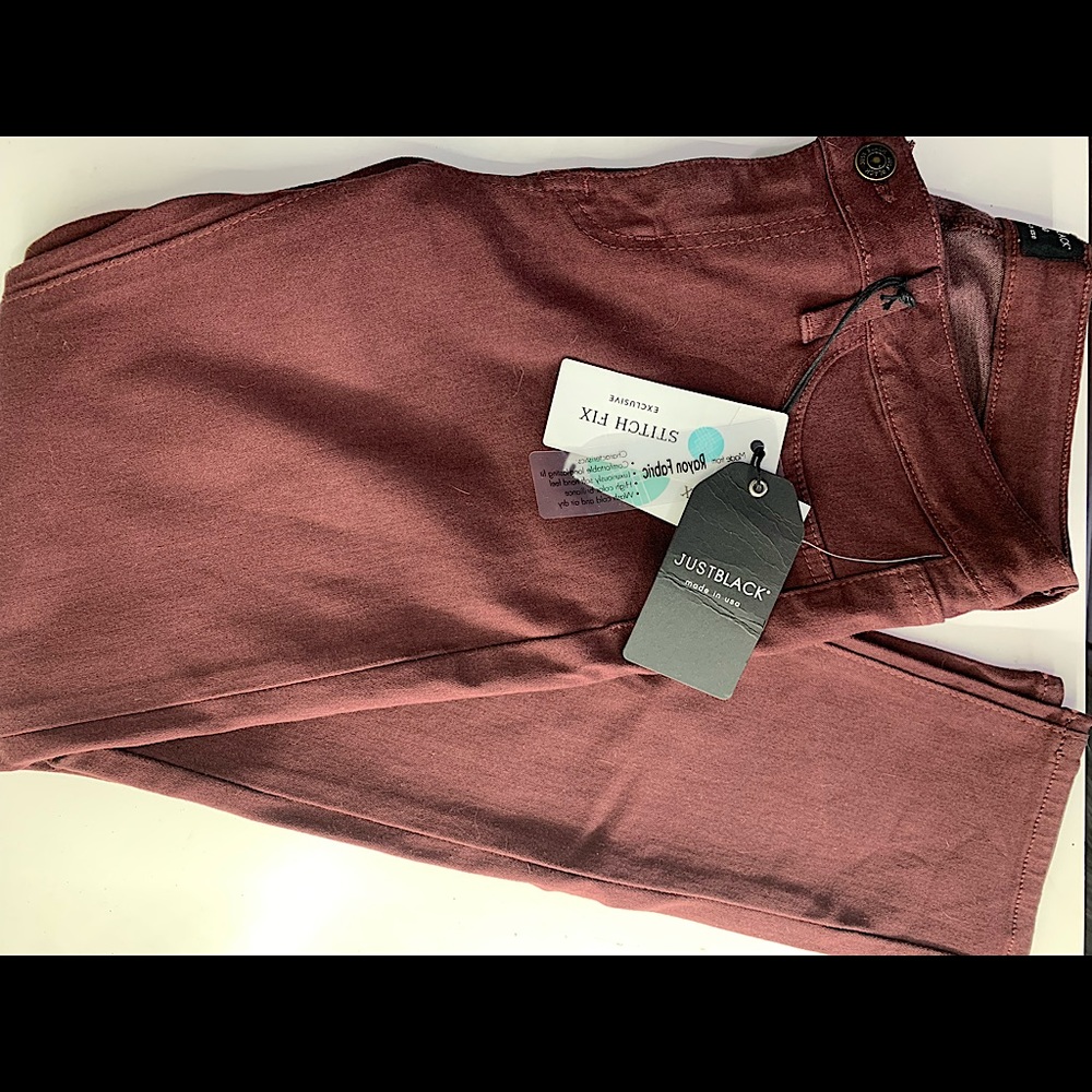 Burgundy Women’s Skinny Stretch Jean